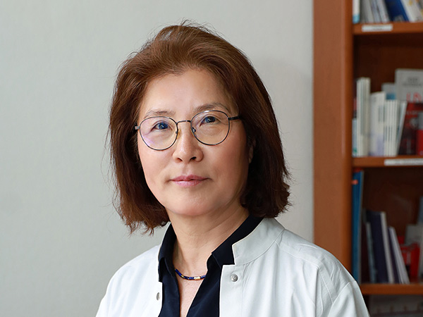 Dr. Yang-Lyreal Ser